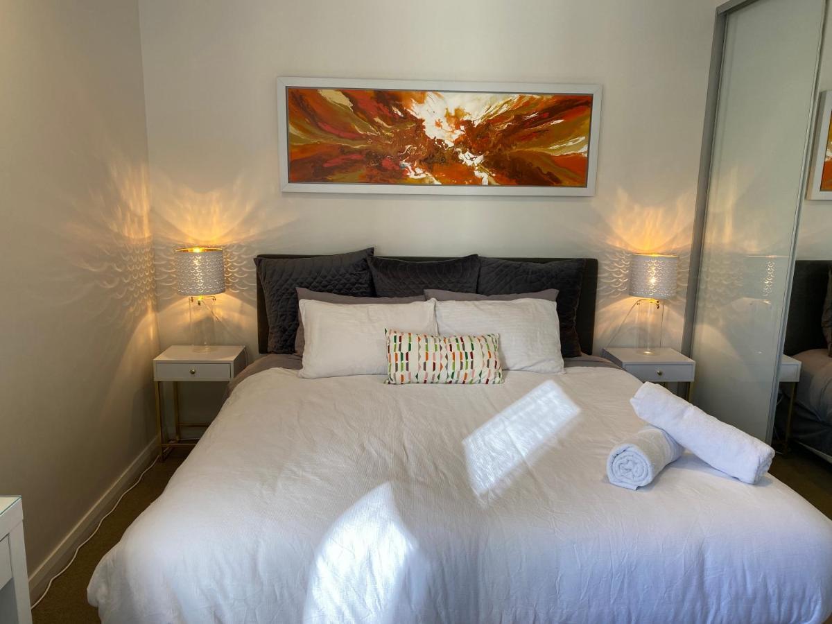 Governor Luxe 1 Bedroom Apartment In The Heart Of Barton Wifi Gym Wine Secure Parking Canberra Kingston Dış mekan fotoğraf