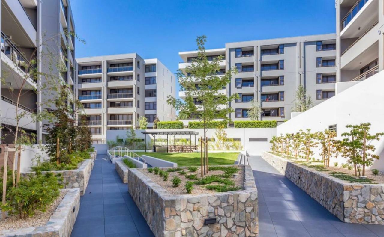 Governor Luxe 1 Bedroom Apartment In The Heart Of Barton Wifi Gym Wine Secure Parking Canberra Kingston Dış mekan fotoğraf
