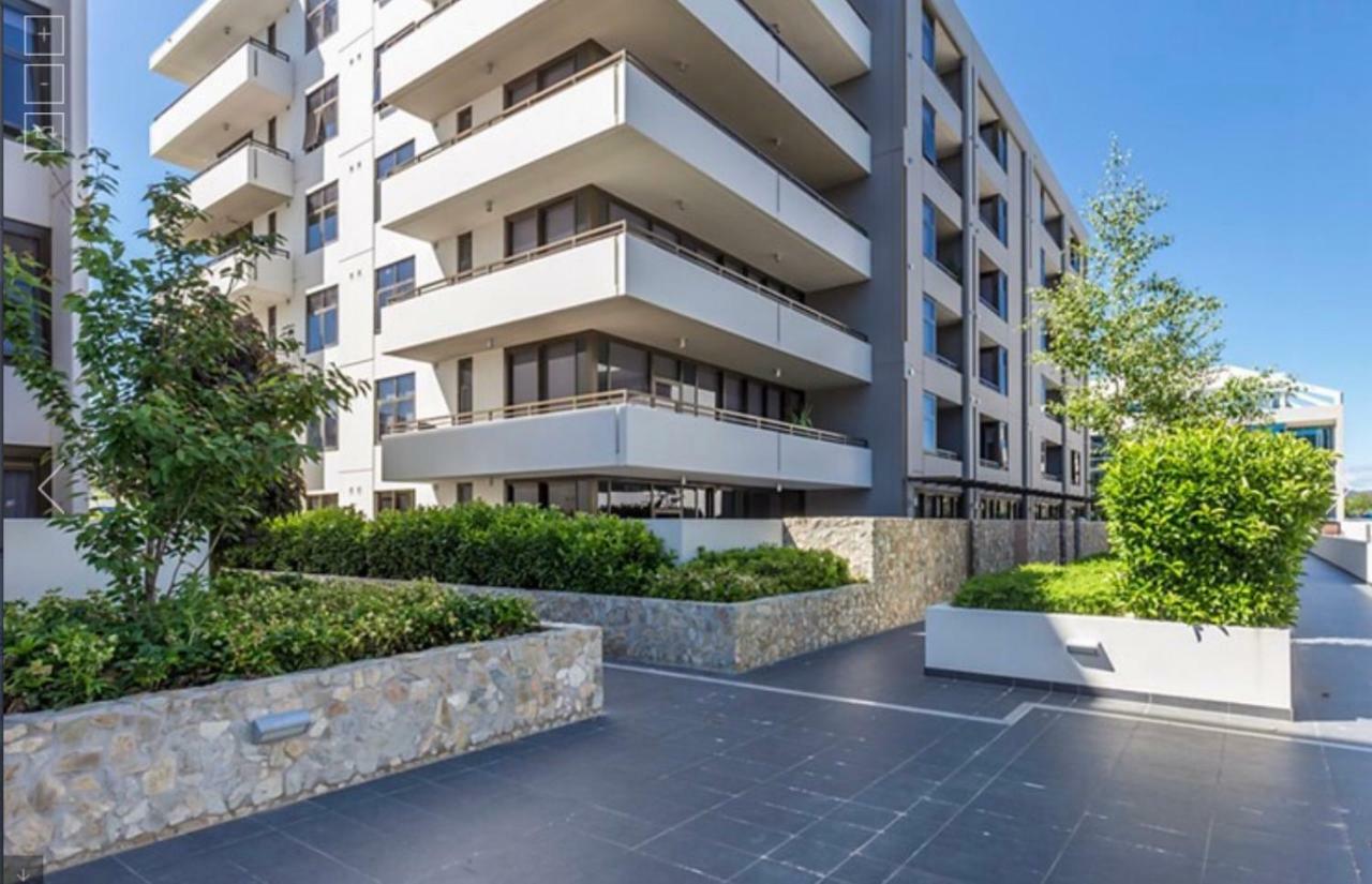 Governor Luxe 1 Bedroom Apartment In The Heart Of Barton Wifi Gym Wine Secure Parking Canberra Kingston Dış mekan fotoğraf